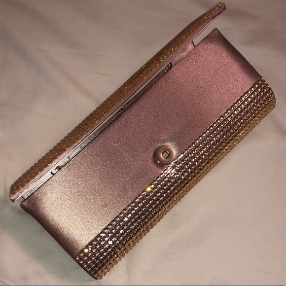 😍 Rose Gold Rhinestone Clutch - Picture 4 of 6